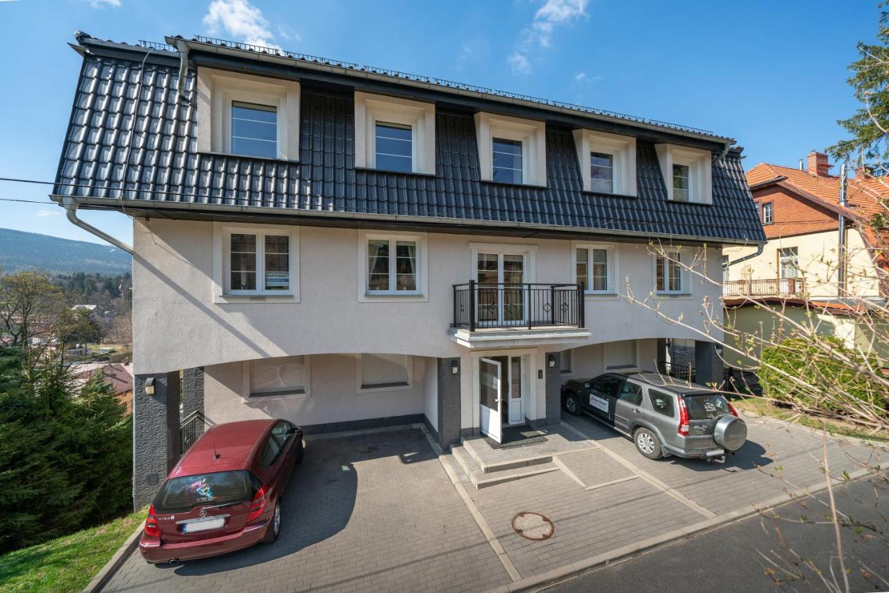 Rentplanet - Apartamenty Pstrowskiego Szklarska Poręba Kültér fotó